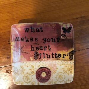 What makes your heart flutter trinket dish